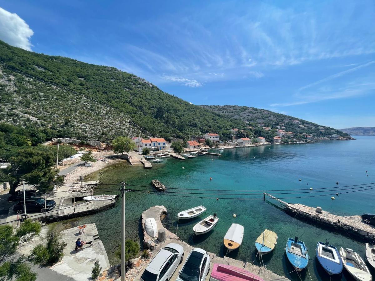 Apartmani Pulic Senj  Luaran gambar