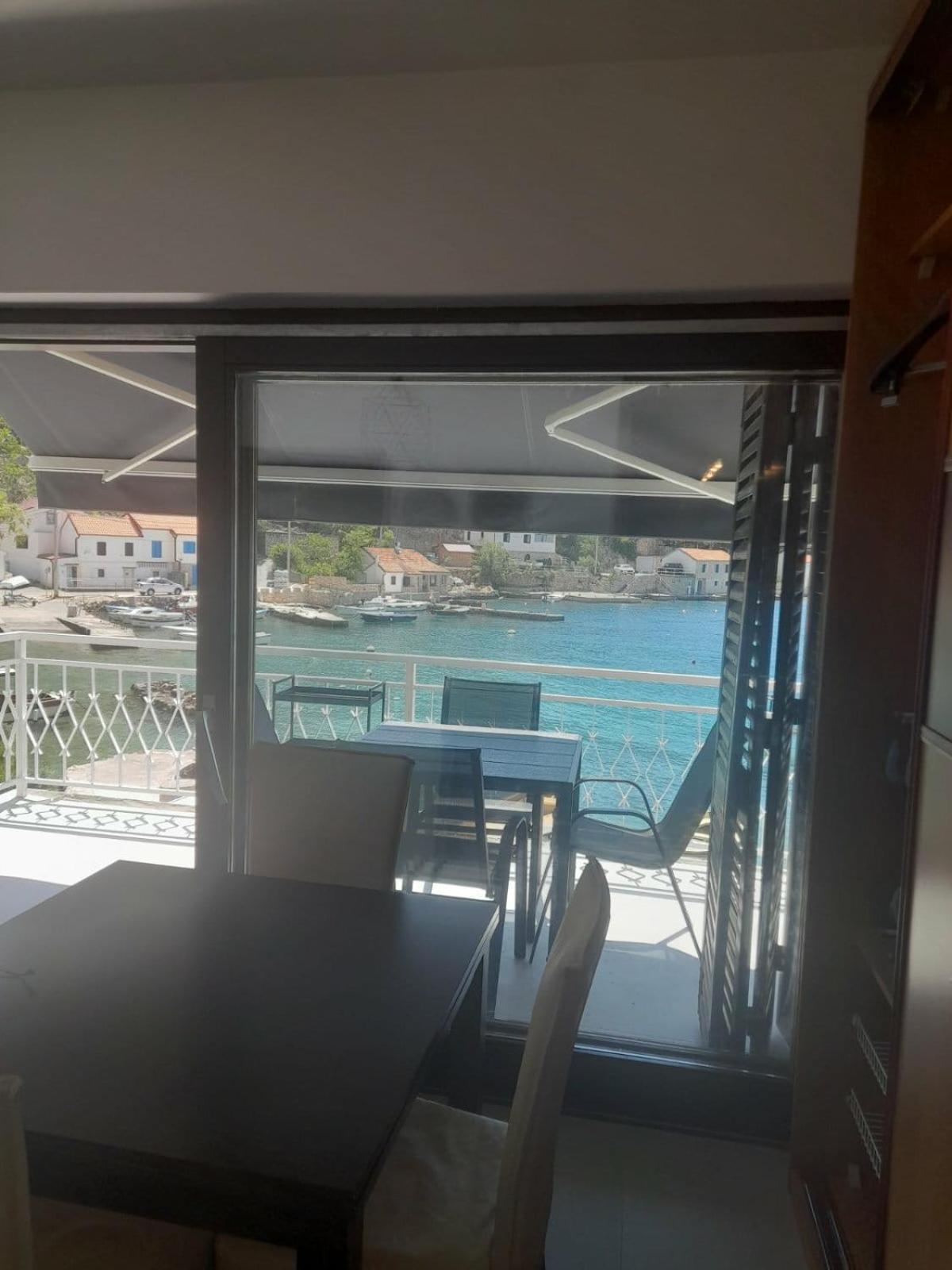 Apartmani Pulic Senj  Luaran gambar