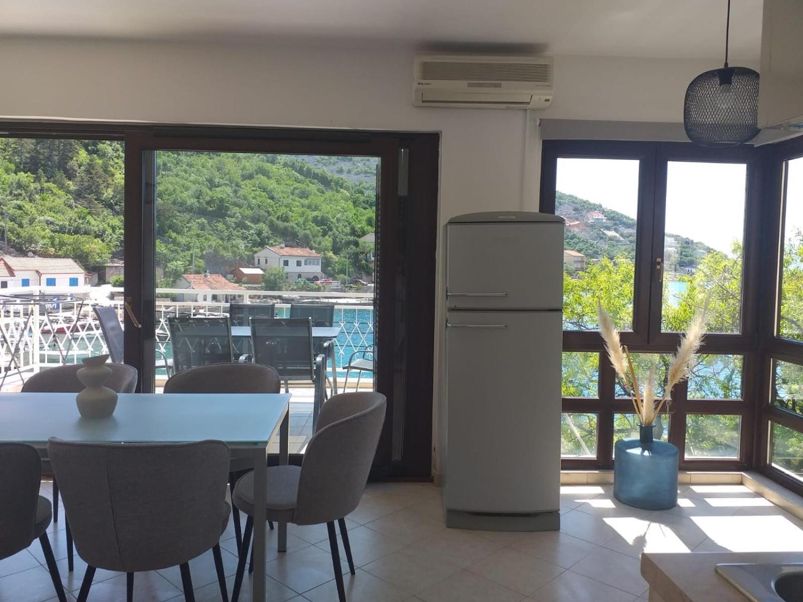 Apartmani Pulic Senj  Luaran gambar