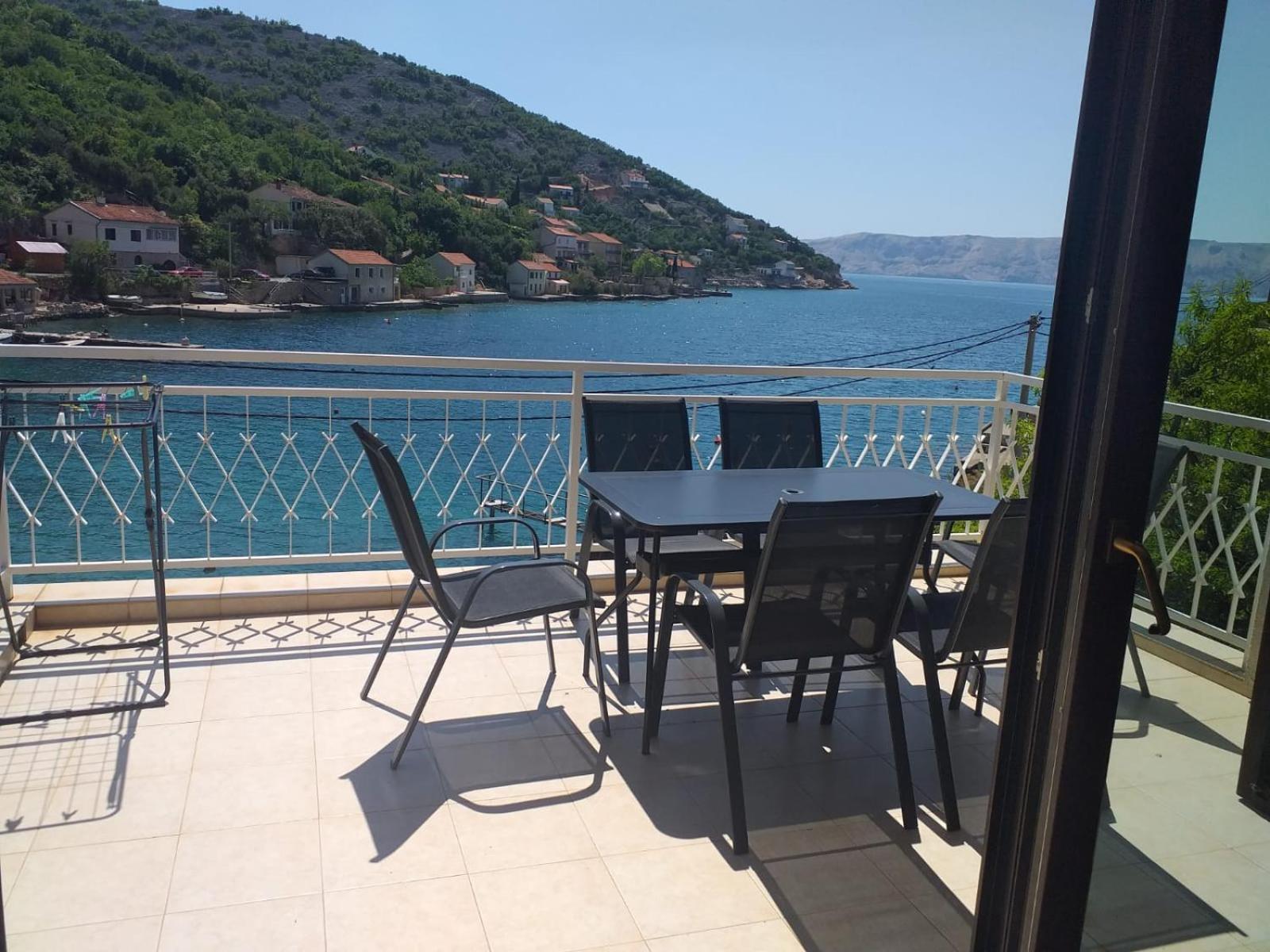 Apartmani Pulic Senj  Luaran gambar