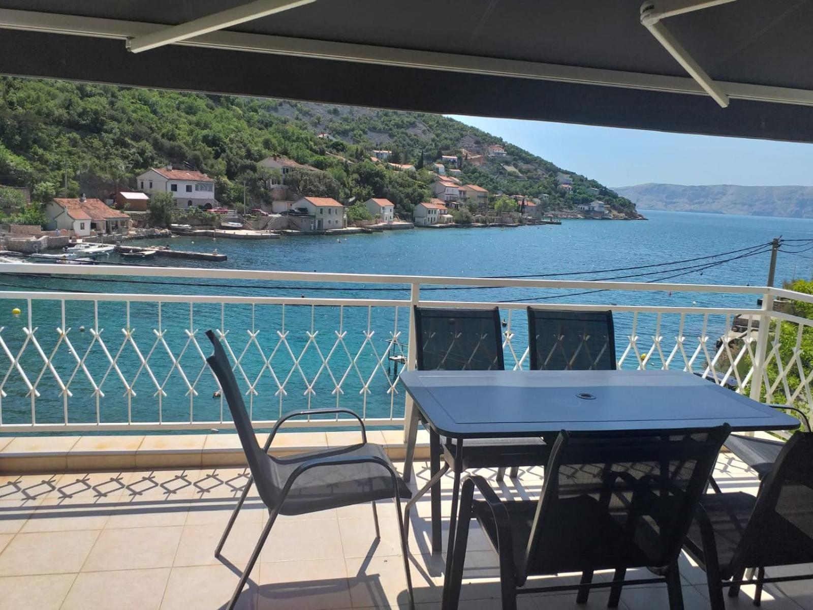 Apartmani Pulic Senj  Luaran gambar